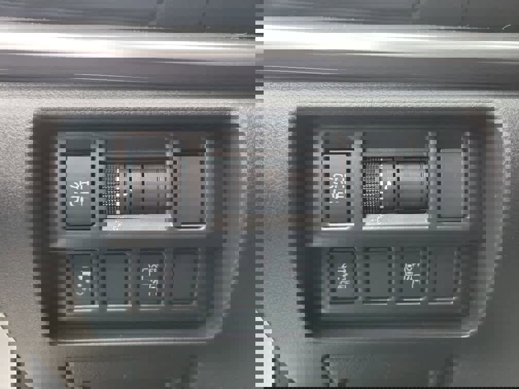 Used 2018 Subaru Crosstrek 2.0i Limited AWD/4WD image 23