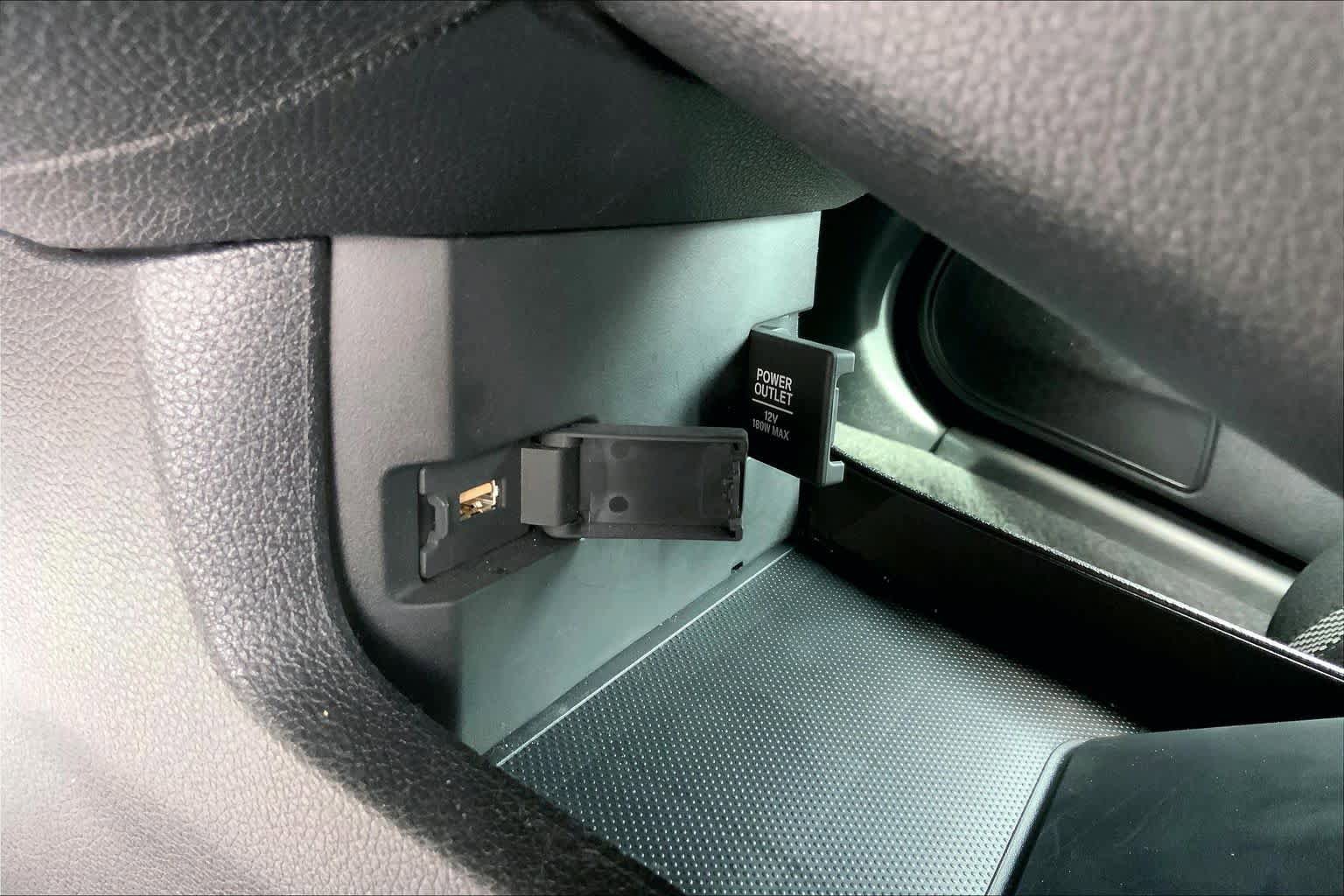 Used 2020 Honda Civic Sport image 32