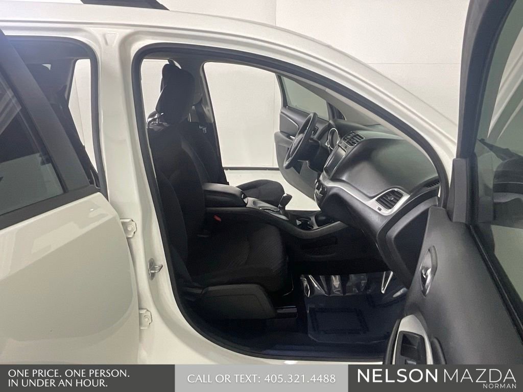 Used 2018 Dodge Journey SXT FWD image 14