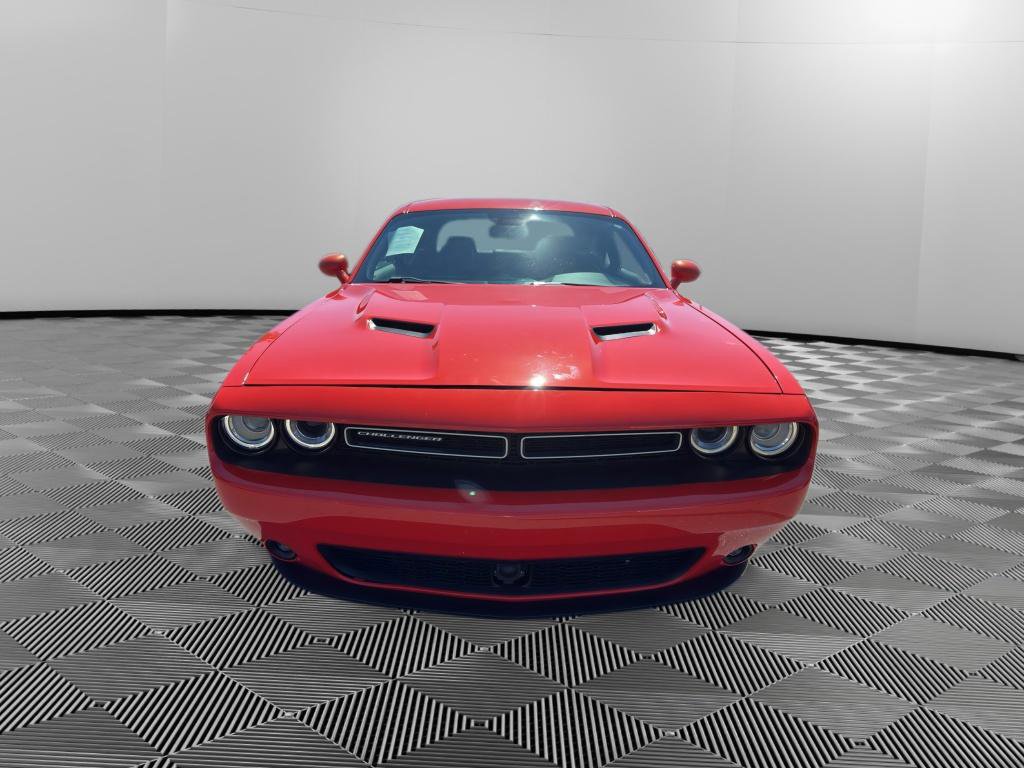 Used 2017 Dodge Challenger GT w/ Technology Group image 2