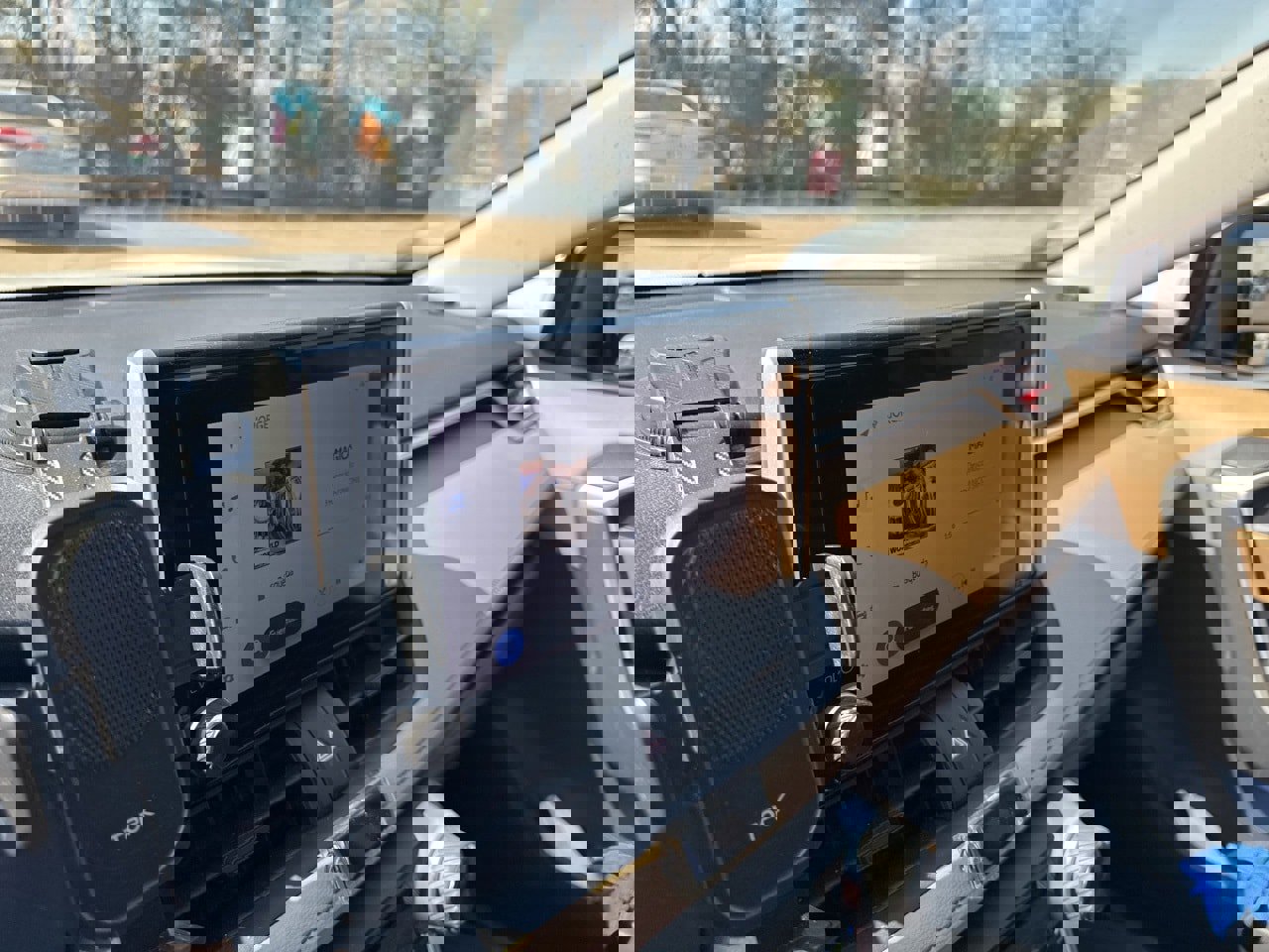 Used 2023 Toyota RAV4 XLE w/ Convenience Package image 10