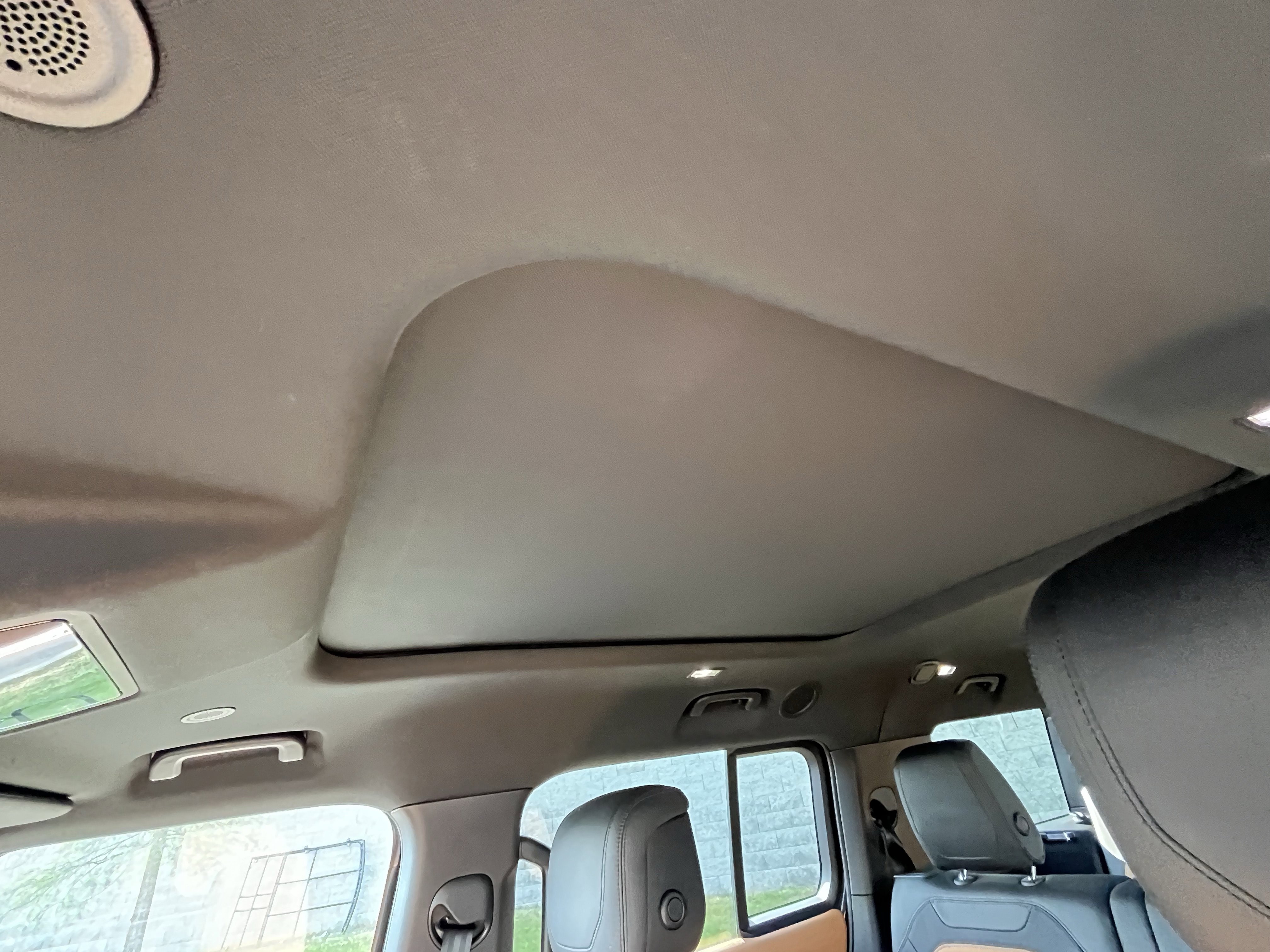 Certified 2024 Land Rover Defender 130 X-Dynamic SE AWD/4WD image 24