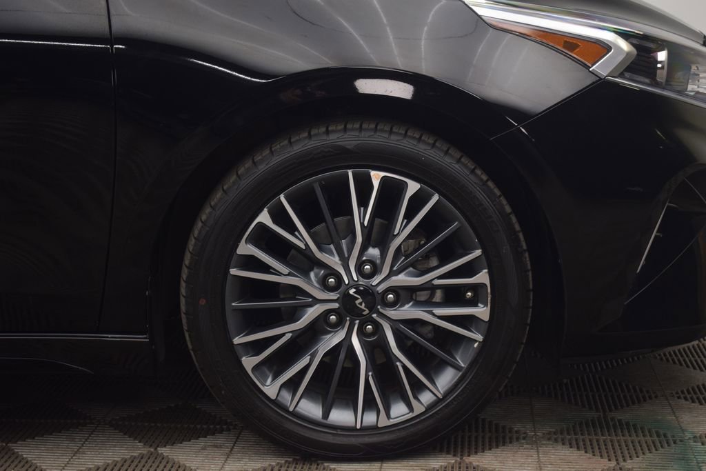 Used 2023 Kia Forte GT-Line w/ GT-Line Premium Package FWD image 33