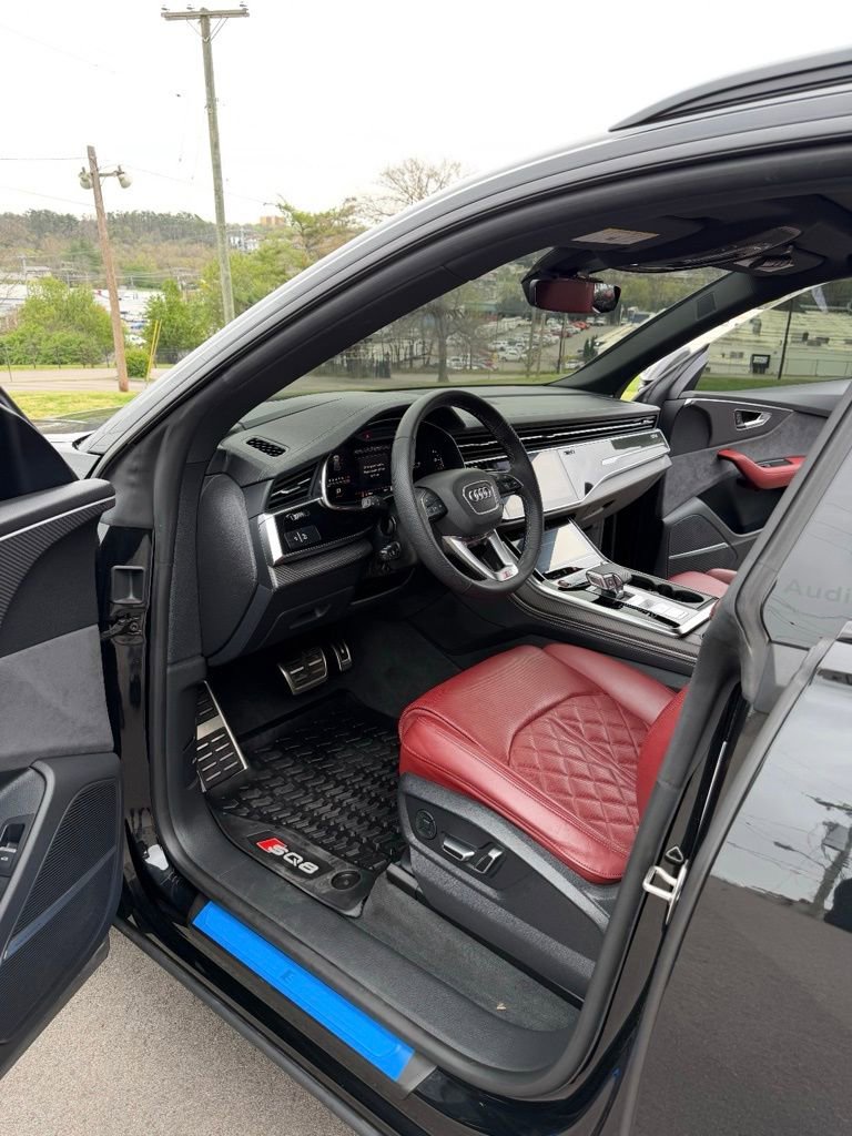 Used 2024 Audi SQ8 Prestige w/ Prestige Package AWD/4WD image 8