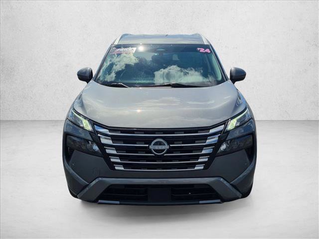Used 2024 Nissan Rogue SL FWD image 2