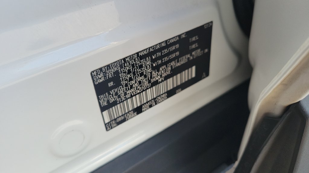 Used 2025 Toyota RAV4 XLE Premium w/ Weather Package FWD image 22