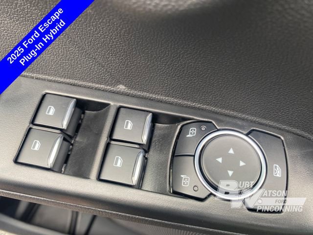 New 2025 Ford Escape SE image 13