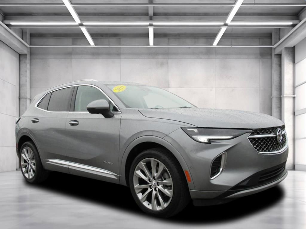 Used 2023 Buick Envision Avenir image 1