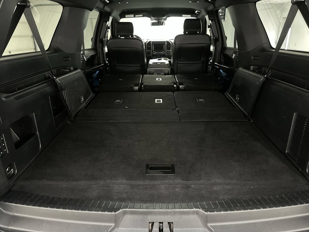Used 2019 Ford Expedition Max XLT w/ Equipment Group 202A AWD/4WD image 31