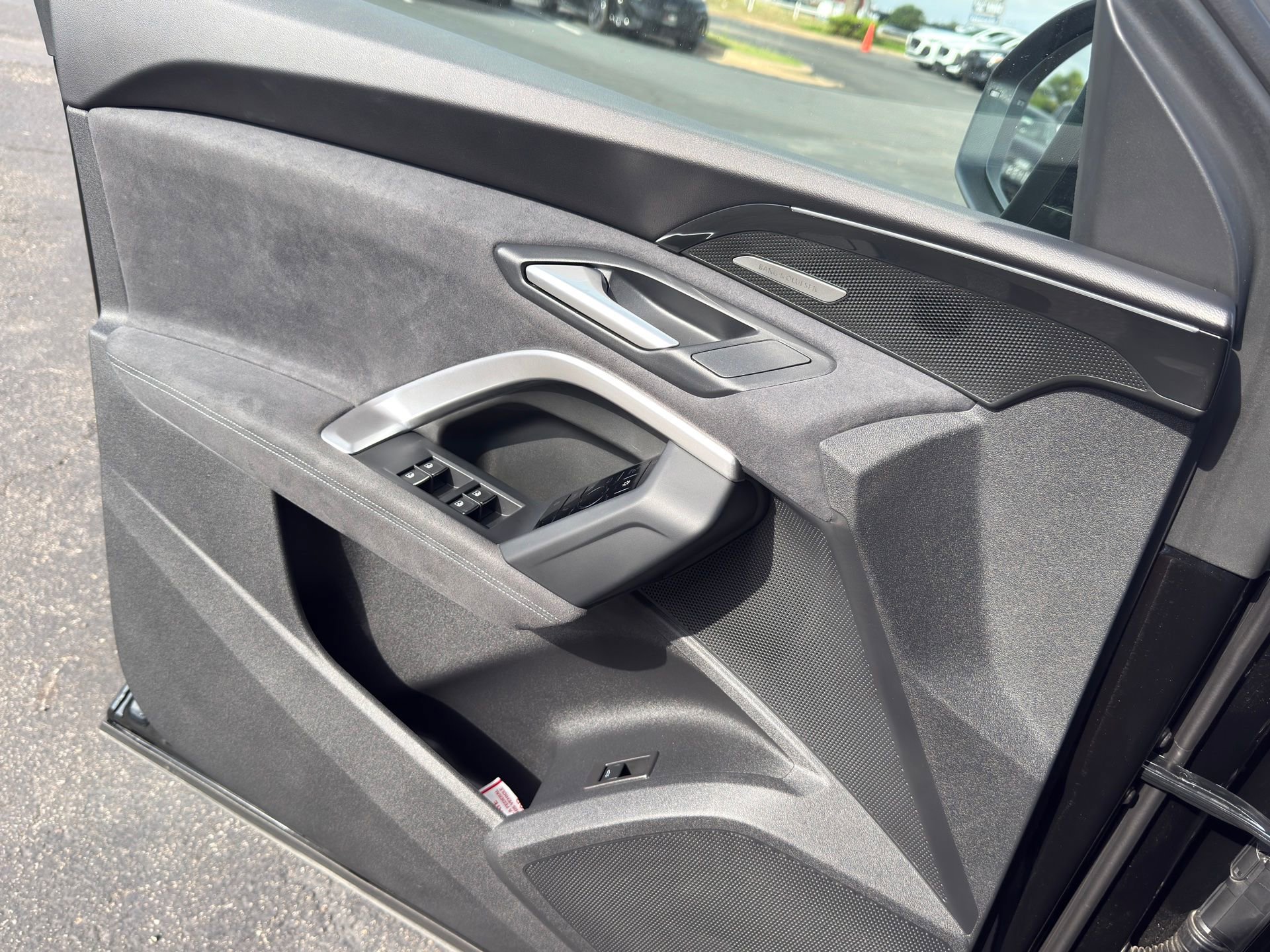 Used 2025 Audi SQ5 Premium Plus w/ Premium Plus Package image 22