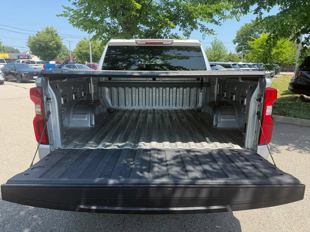 Used 2020 Chevrolet Silverado 1500 RST w/ RST Value Package AWD/4WD image 10