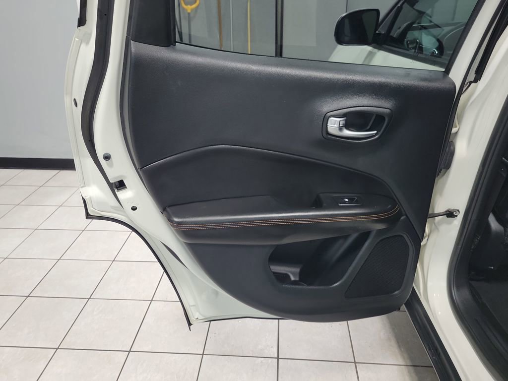 Used 2020 Jeep Compass Limited image 37