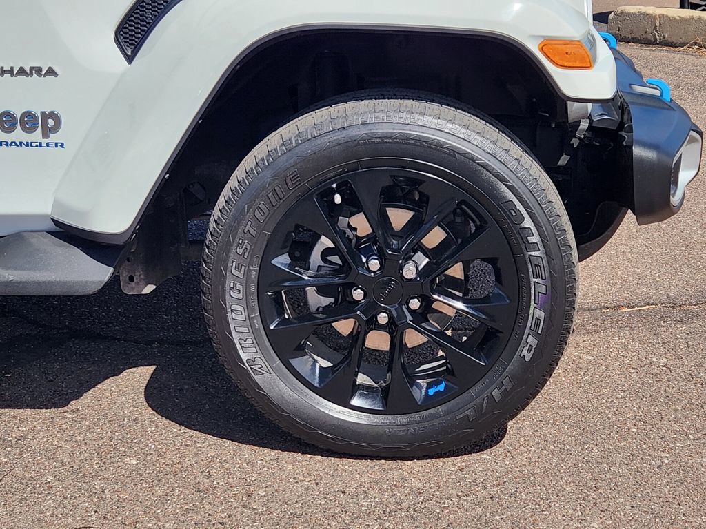 Used 2023 Jeep Wrangler Unlimited Sahara w/ Cold Weather Group image 30