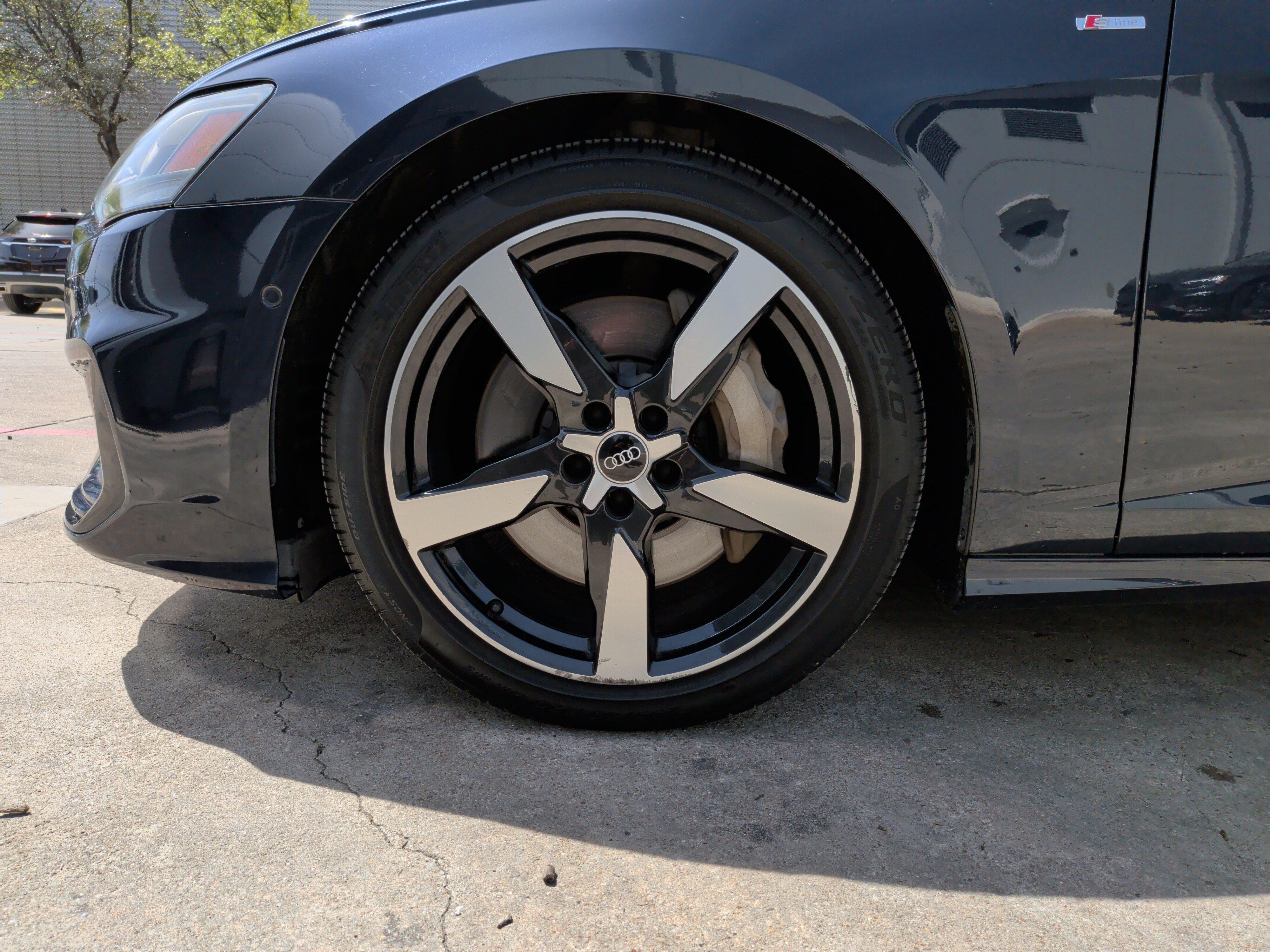 Used 2021 Audi A6 Premium image 13