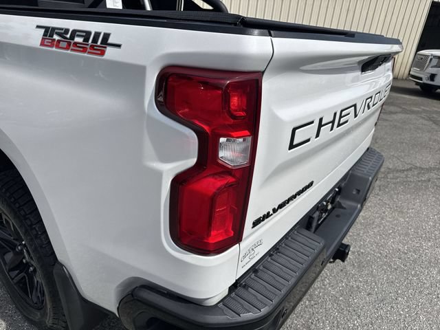 Used 2021 Chevrolet Silverado 1500 LT Trail Boss w/ Convenience Package II AWD/4WD image 33