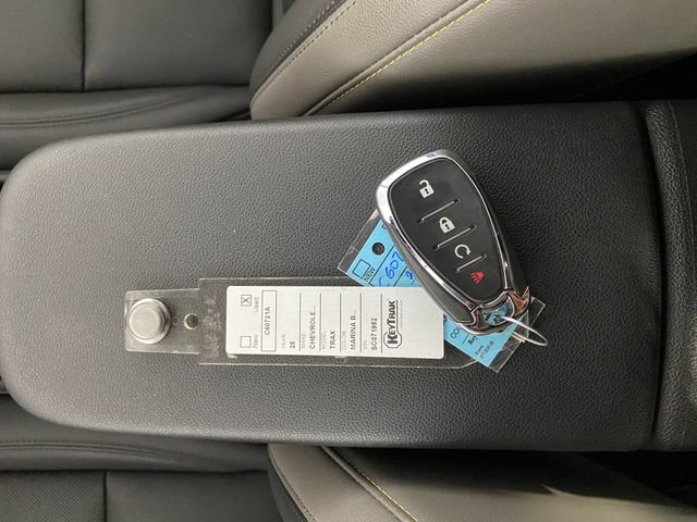 Used 2025 Chevrolet Trax ACTIV w/ Driver Confidence Package FWD image 31