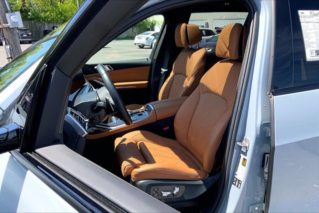 Used 2026 BMW X7 xDrive40i AWD/4WD image 24