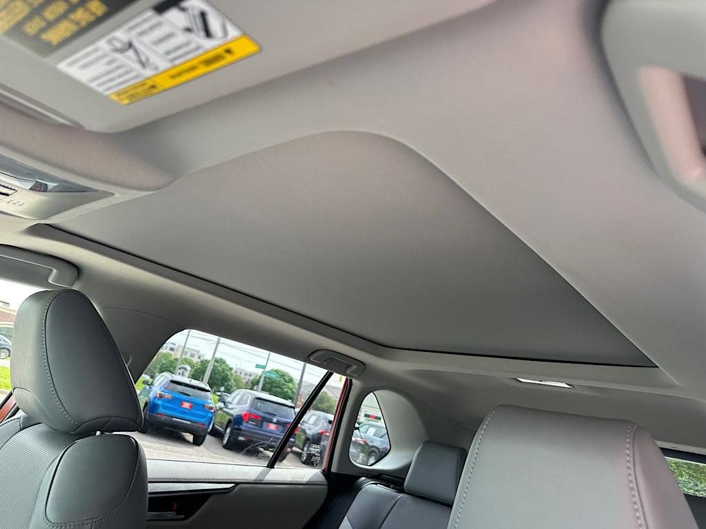 Certified 2019 Toyota RAV4 Limited AWD/4WD image 19