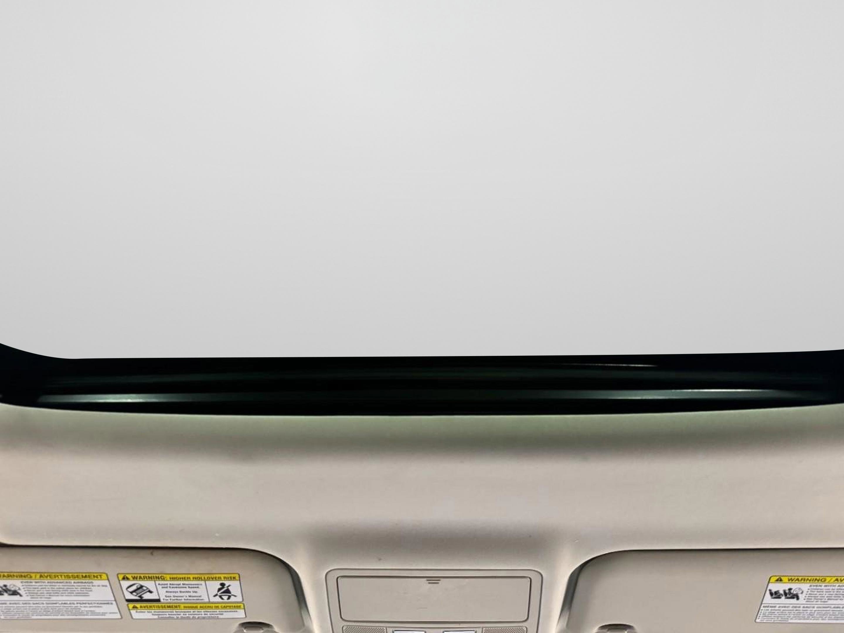 Used 2020 Land Rover Range Rover Evoque SE image 11