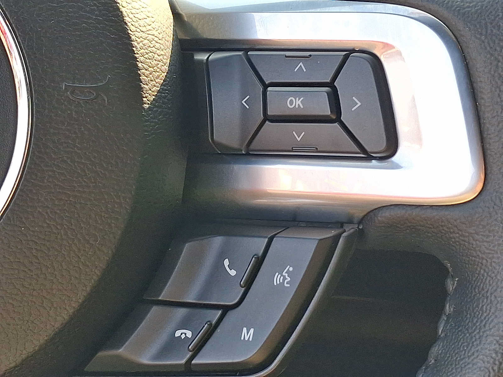 Used 2020 Ford Mustang Coupe w/ Equipment Group 101A RWD image 22