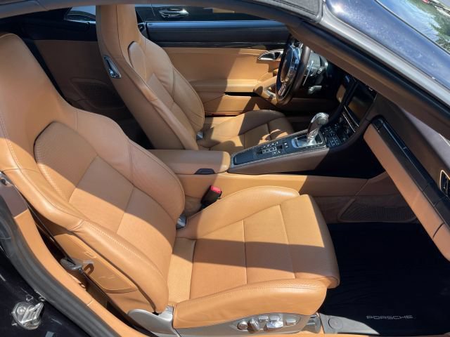 Used 2015 Porsche 911 Turbo S AWD/4WD image 30