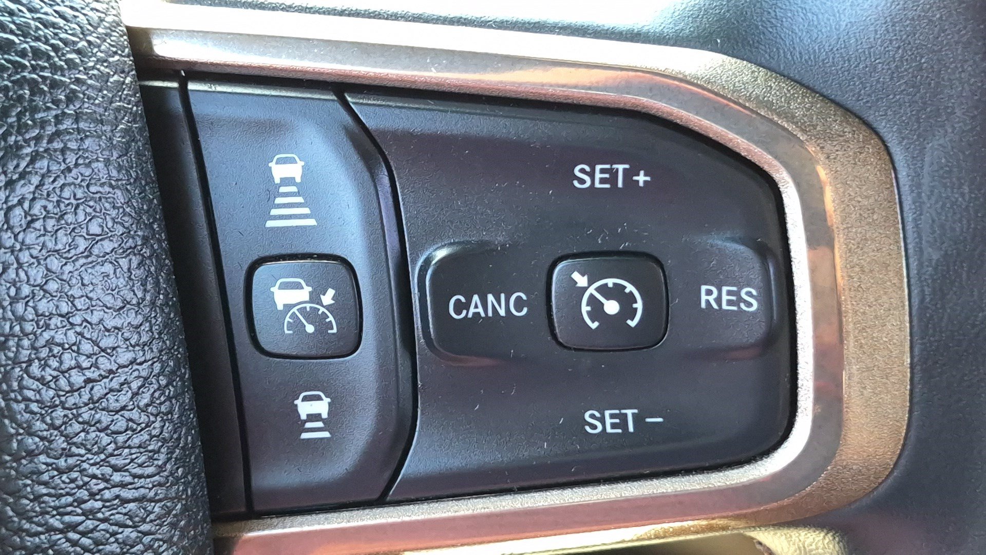 Used 2024 RAM 3500 Limited w/ Safety Group AWD/4WD image 18
