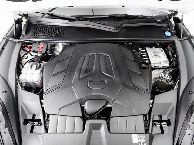 Certified 2025 Porsche Cayenne image 27