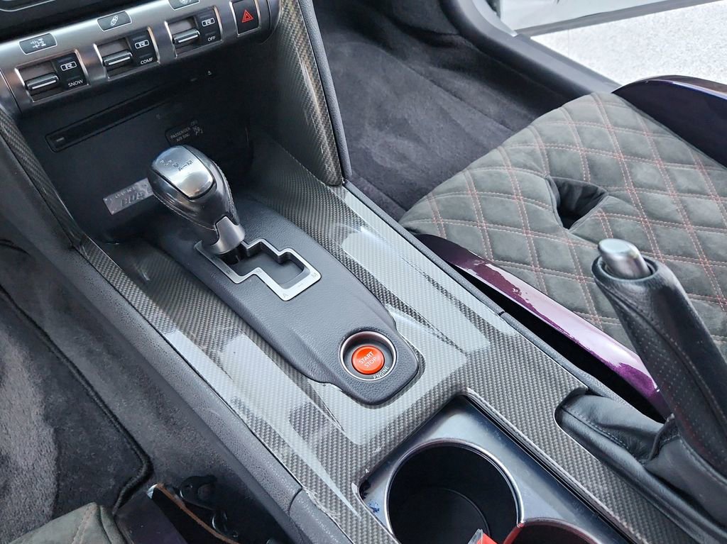 Used 2010 Nissan GT-R Premium AWD/4WD image 17