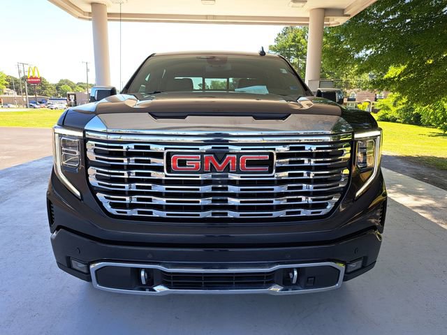 Used 2023 GMC Sierra 1500 Denali AWD/4WD image 2