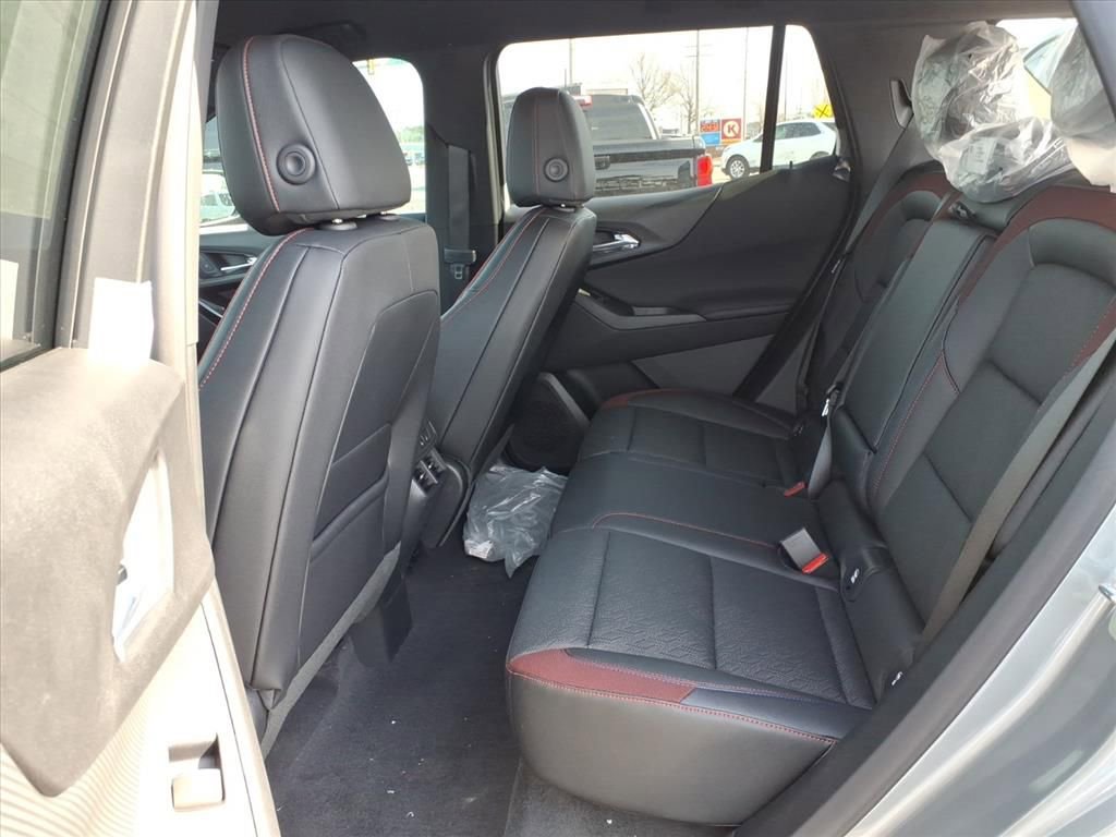 New 2026 Chevrolet Equinox RS w/ Convenience Package III FWD image 14