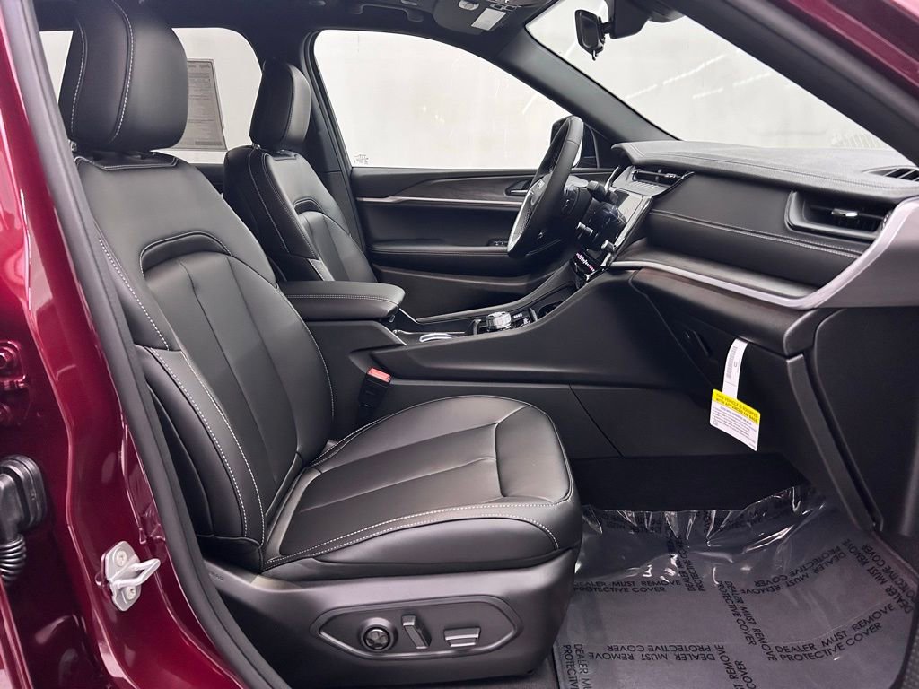 New 2026 Jeep Grand Cherokee L Limited AWD/4WD image 19