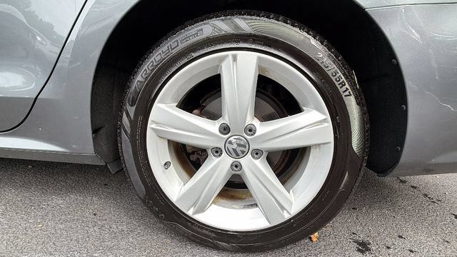 Used 2015 Volkswagen Passat 1.8T Limited Edition FWD image 30