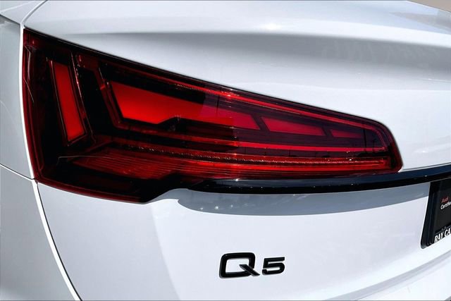 Used 2023 Audi Q5 2.0T Premium Plus w/ Premium Plus Package AWD/4WD image 23