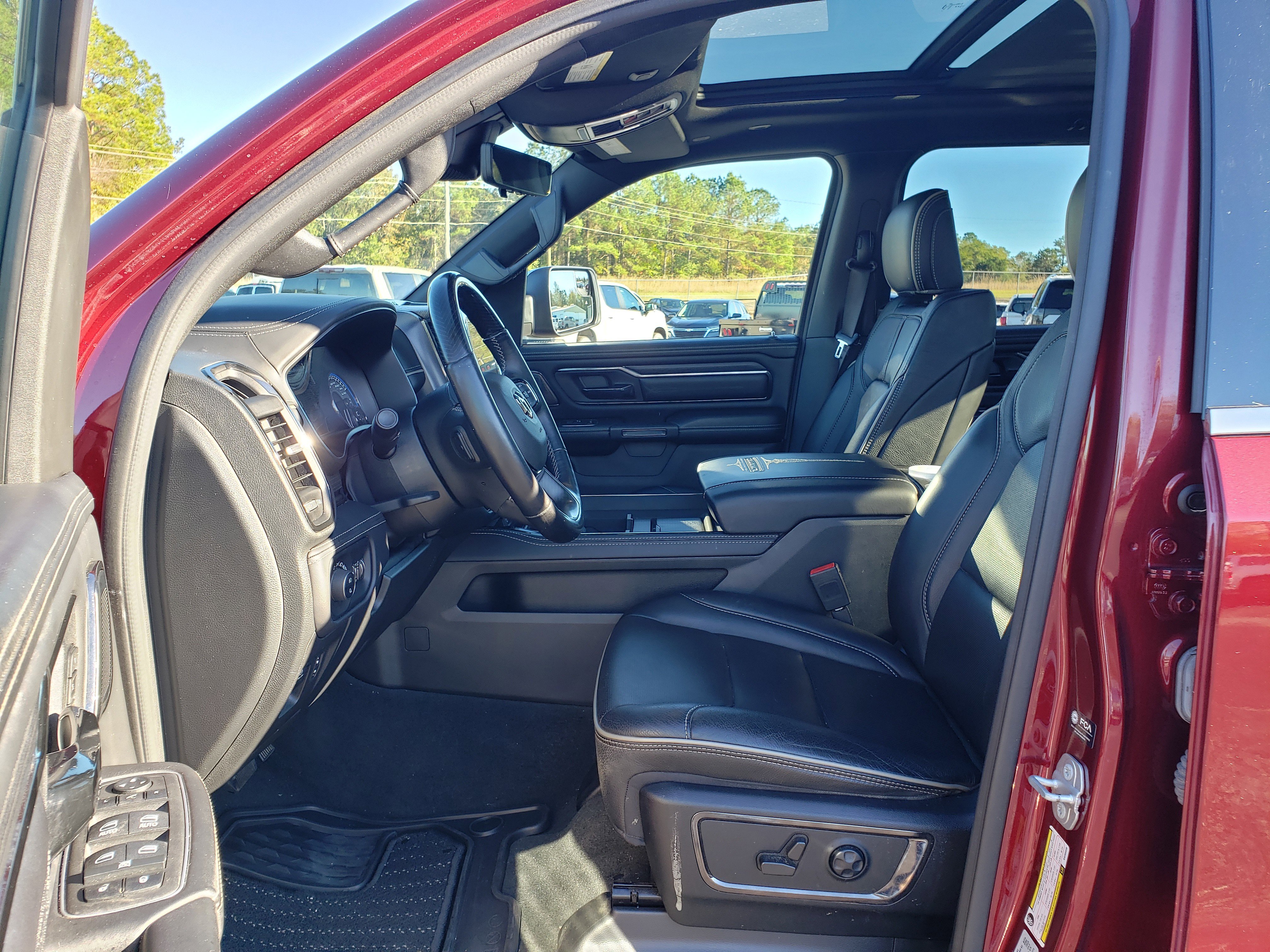 Used 2022 RAM 1500 Limited image 31