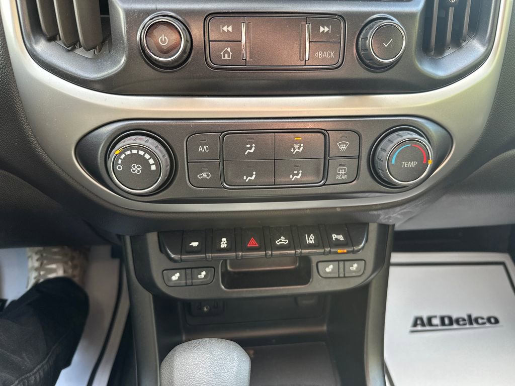 Used 2022 Chevrolet Colorado LT w/ Safety Package AWD/4WD image 15