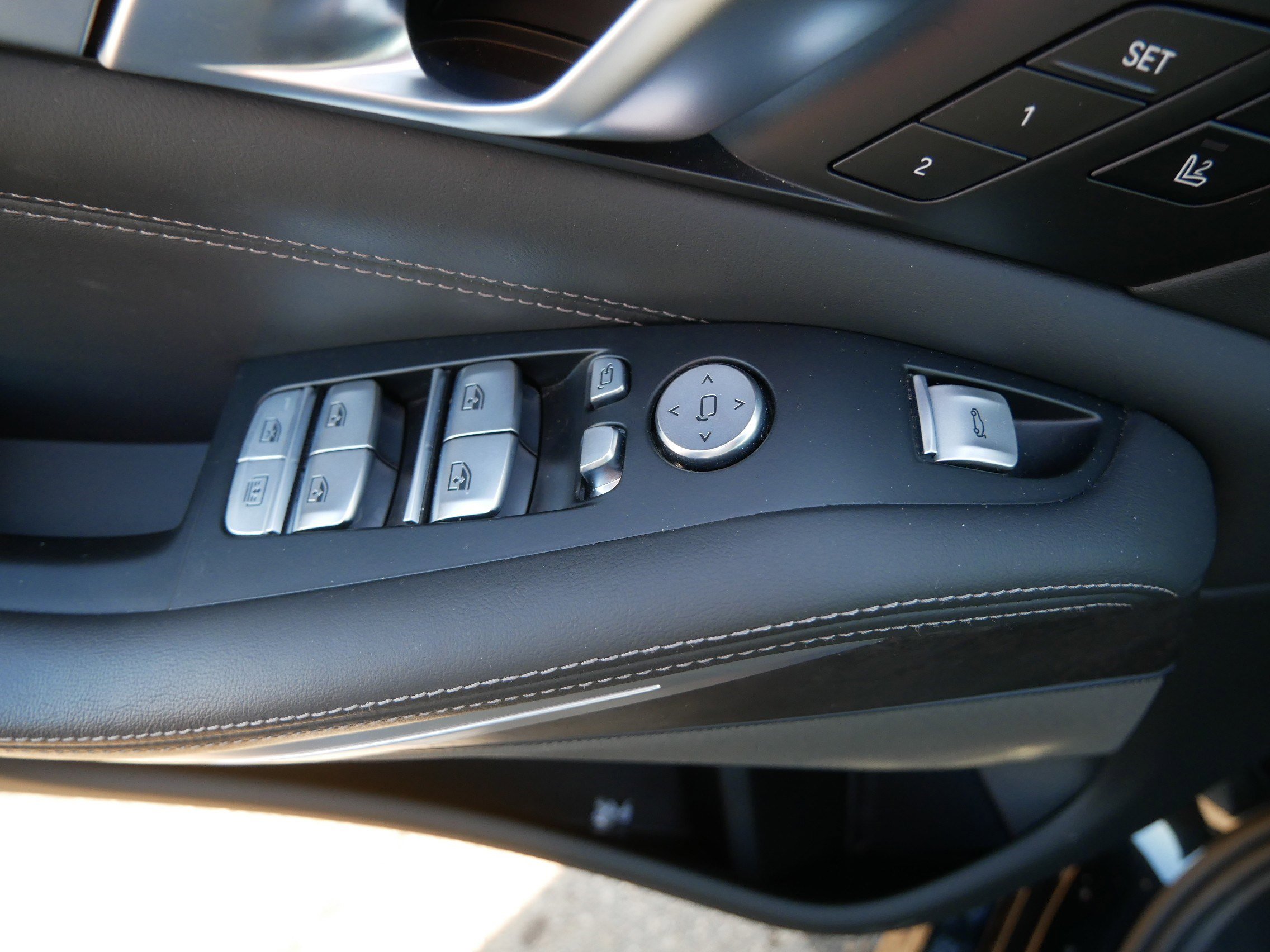 Used 2023 BMW X7 xDrive40i w/ Executive Package image 20