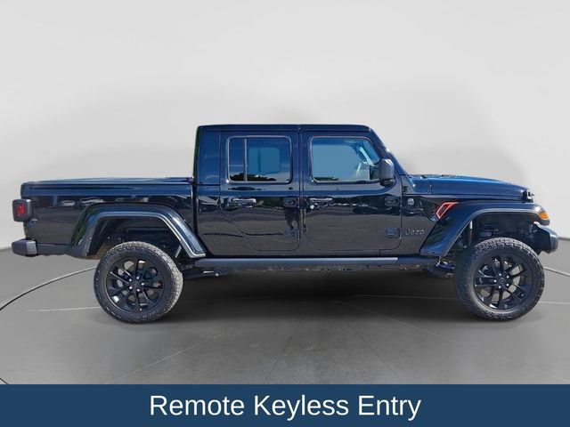 Used 2024 Jeep Gladiator Sport AWD/4WD image 9