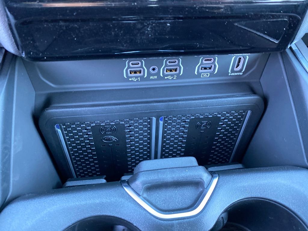 New 2026 RAM 1500 Laramie w/ Night Edition AWD/4WD image 40
