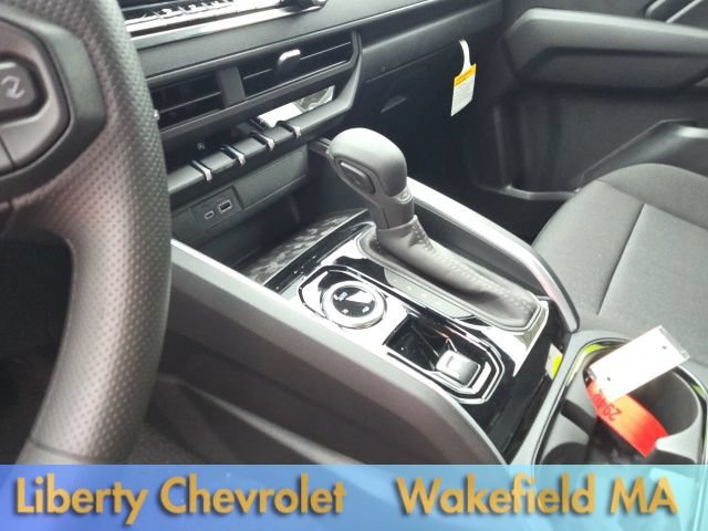 New 2026 Chevrolet Colorado W/T w/ WT Custom Package AWD/4WD image 9