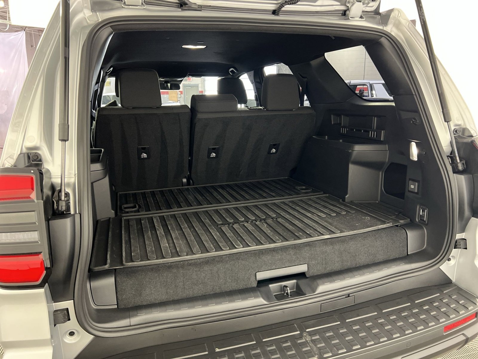 Used 2025 Toyota 4Runner TRD Off-Road image 26