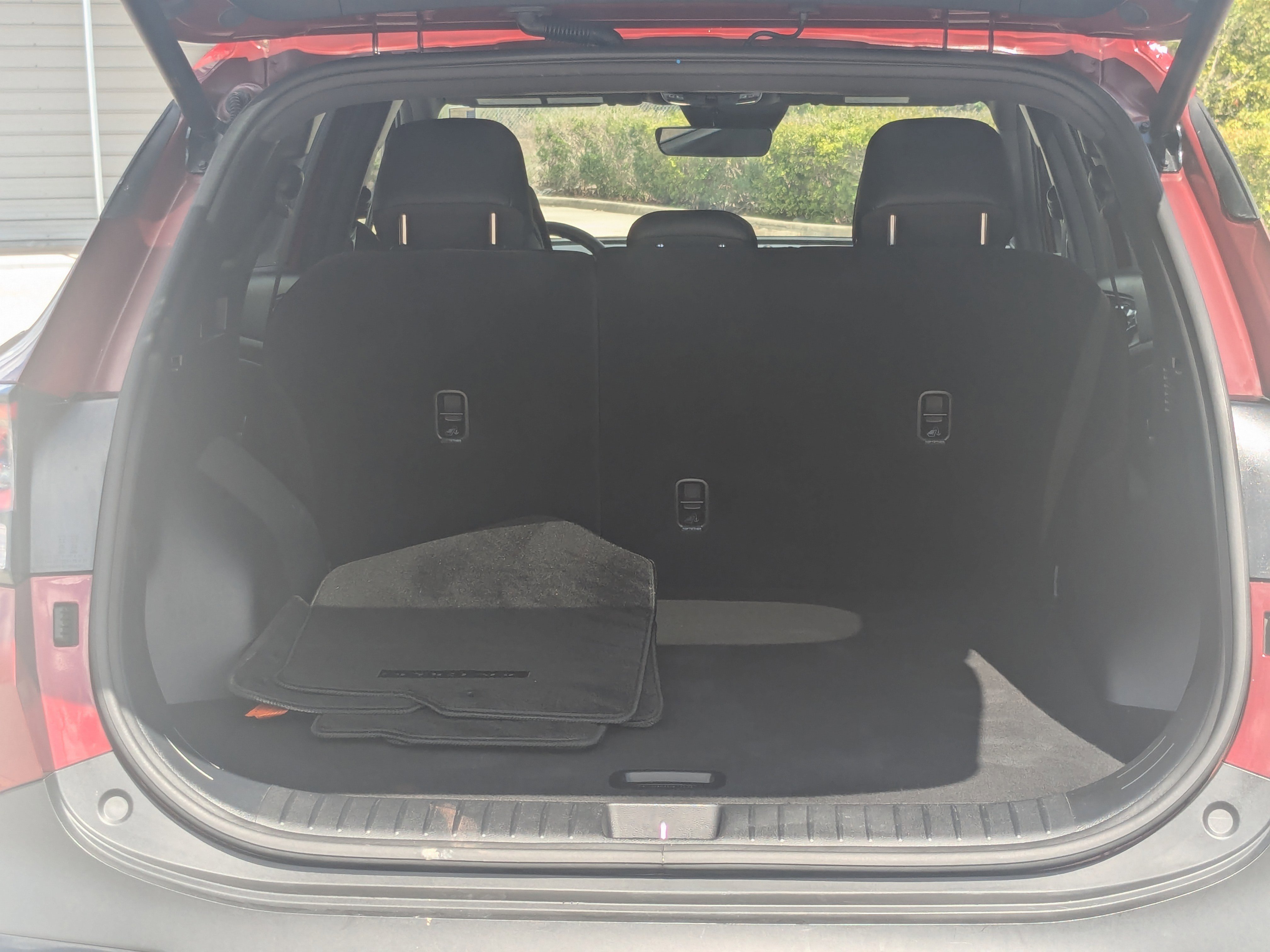 Certified 2025 Kia Sportage X-Line image 13