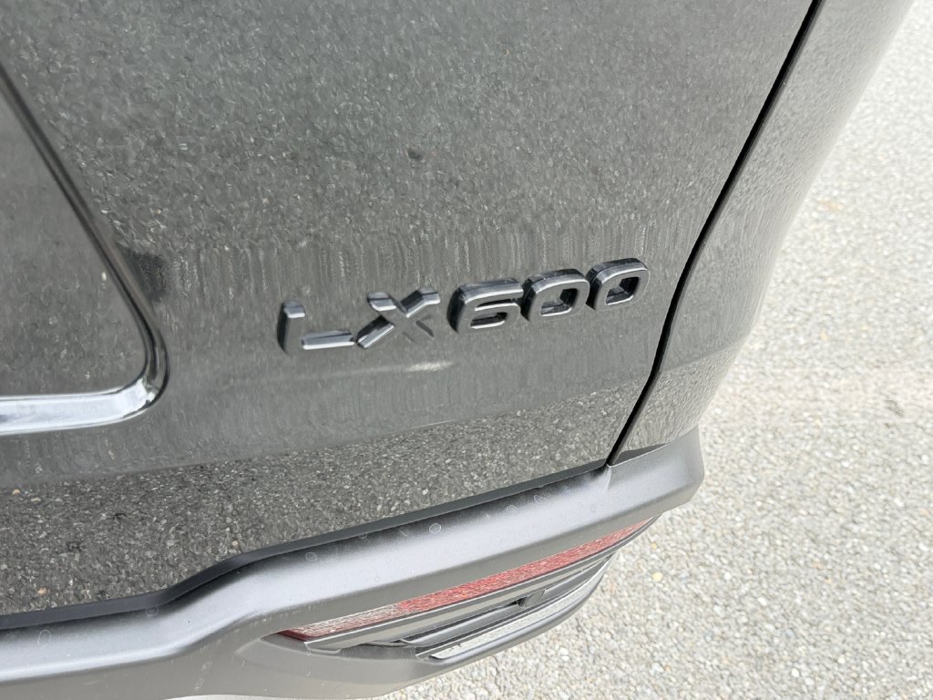 New 2026 Lexus LX 600 4WD w/ Luxury Package image 29