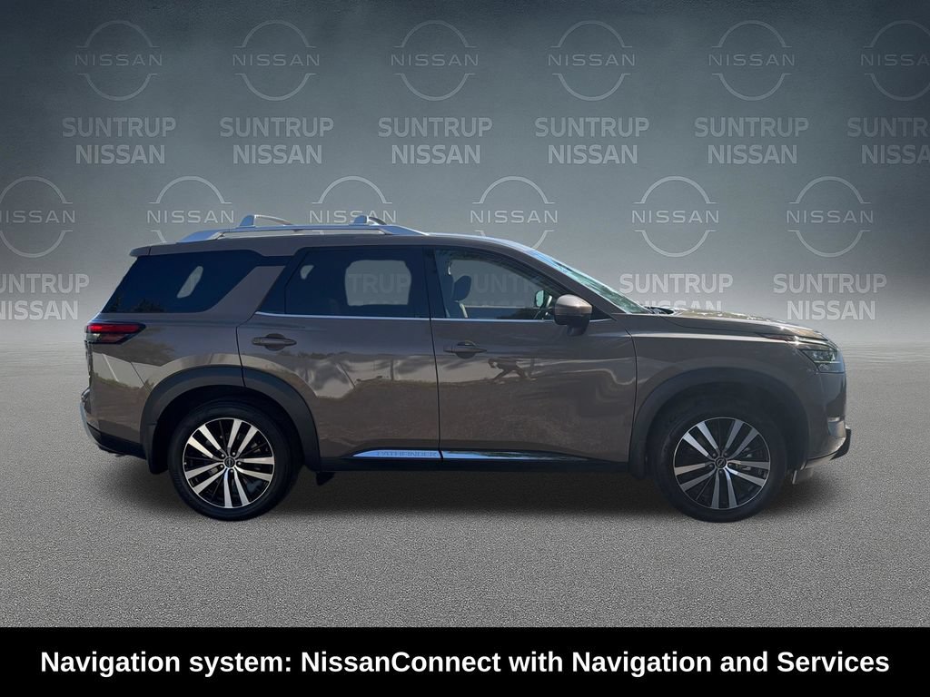 Used 2024 Nissan Pathfinder Platinum w/ Cargo Package FWD image 7
