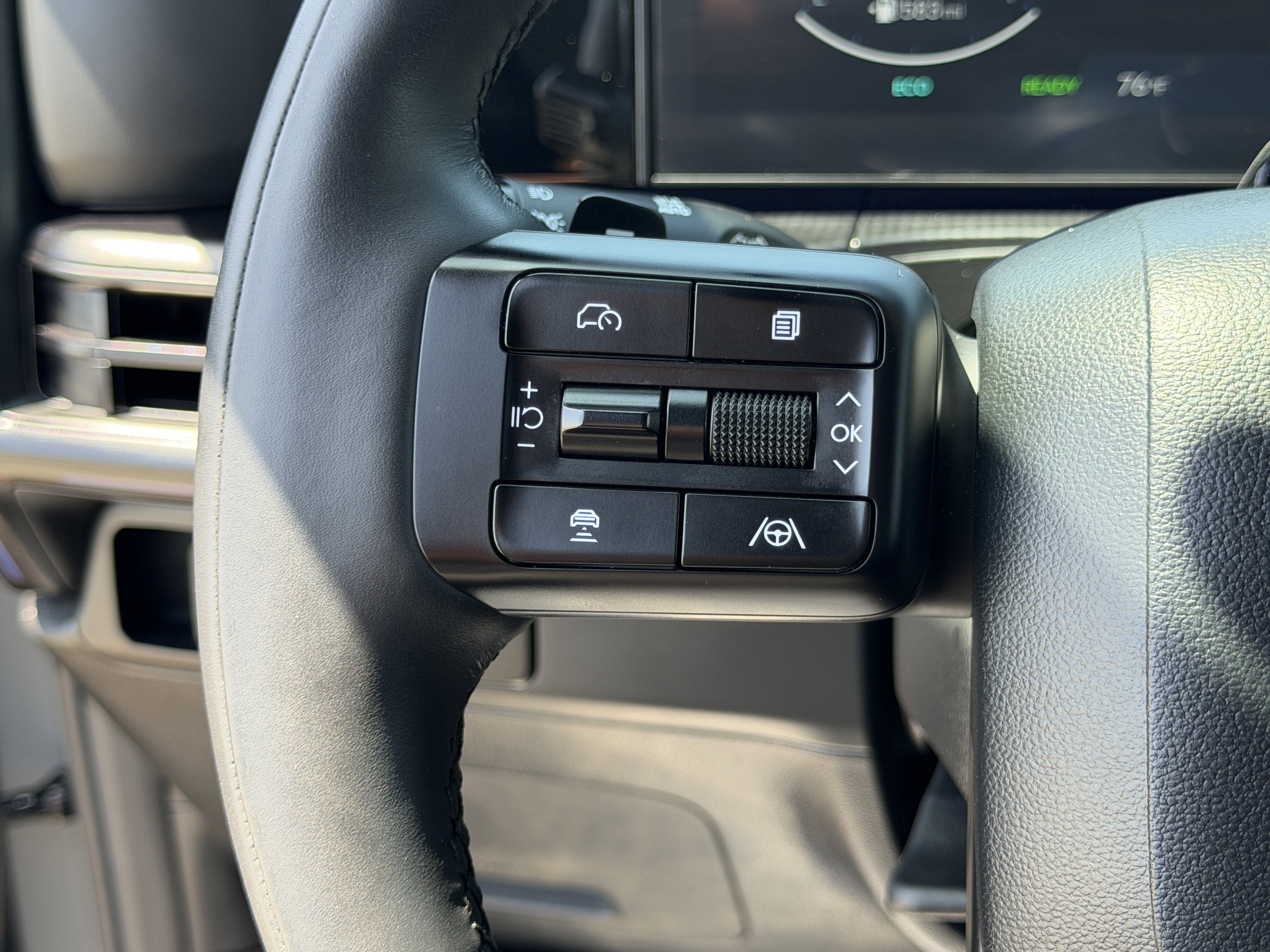 Used 2025 Hyundai Santa Fe Calligraphy AWD/4WD image 24