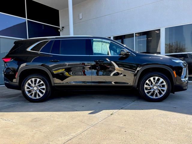 Certified 2025 Buick Enclave Preferred FWD image 2