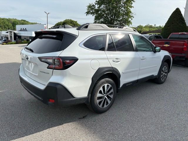 Used 2025 Subaru Outback Premium AWD/4WD image 5