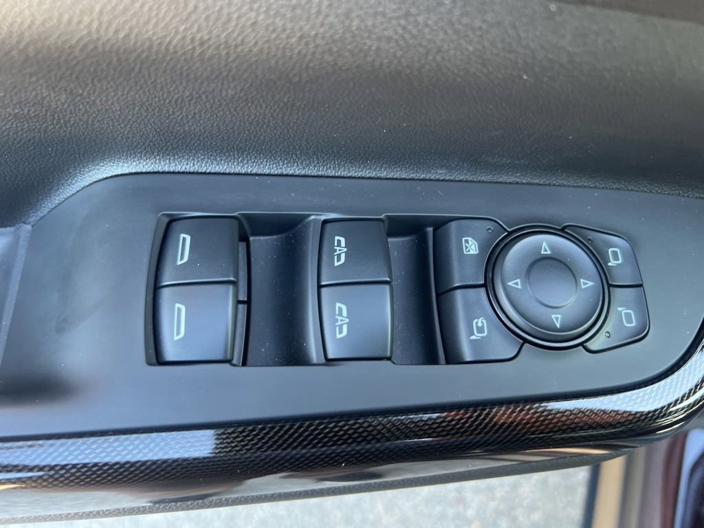 Used 2021 GMC Acadia AT4 w/ Technology Package AWD/4WD image 42