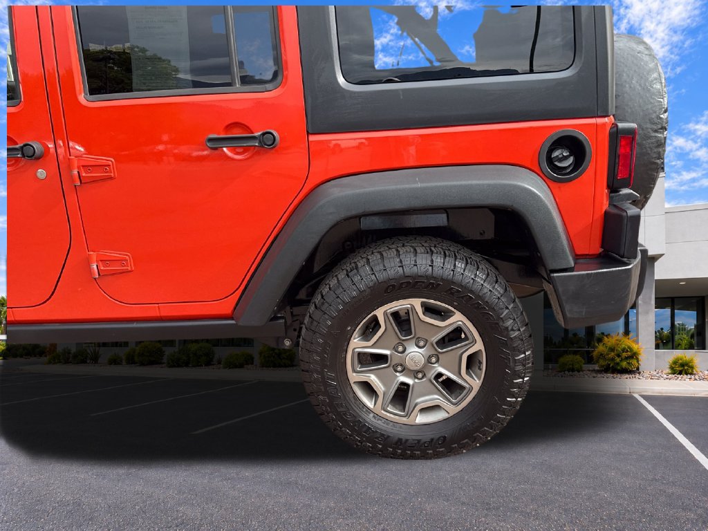 Used 2015 Jeep Wrangler Unlimited Rubicon w/ Connectivity Group AWD/4WD image 35