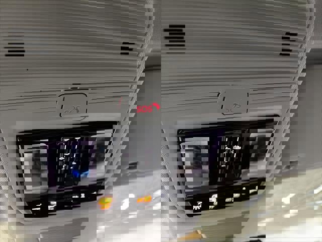 Certified 2025 Volkswagen Tiguan SE image 62