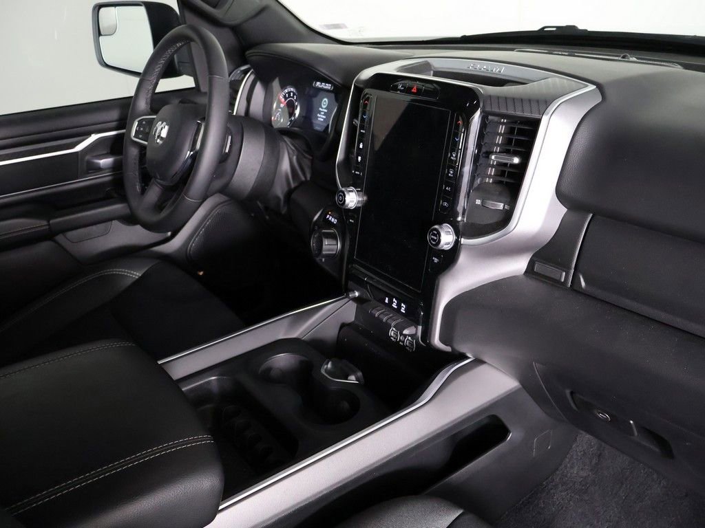 Used 2025 RAM 1500 Big Horn AWD/4WD image 30
